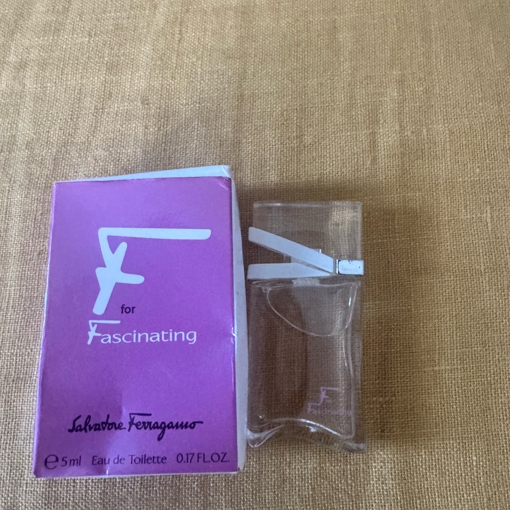 New Salvatore Ferragamo Fascinating Eau de Toilette 0.17 fl oz Travel HTF